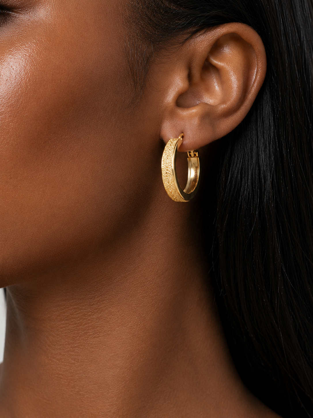 18K Solid Gold small hoop earrings
