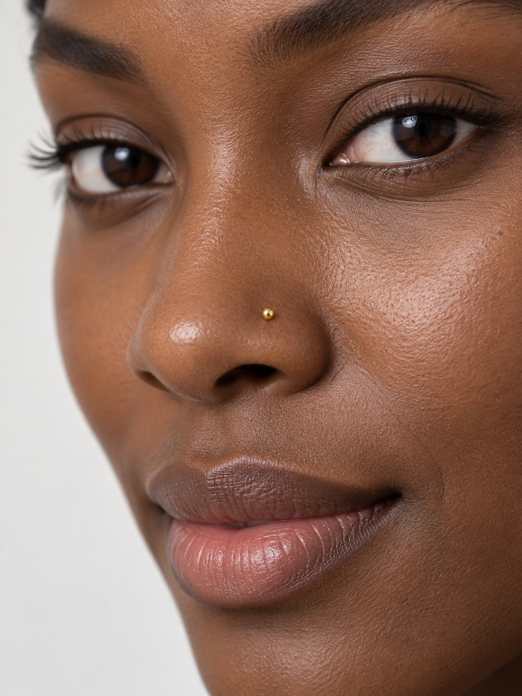 22K Solid Gold Screw Flat-Back Nose Pin