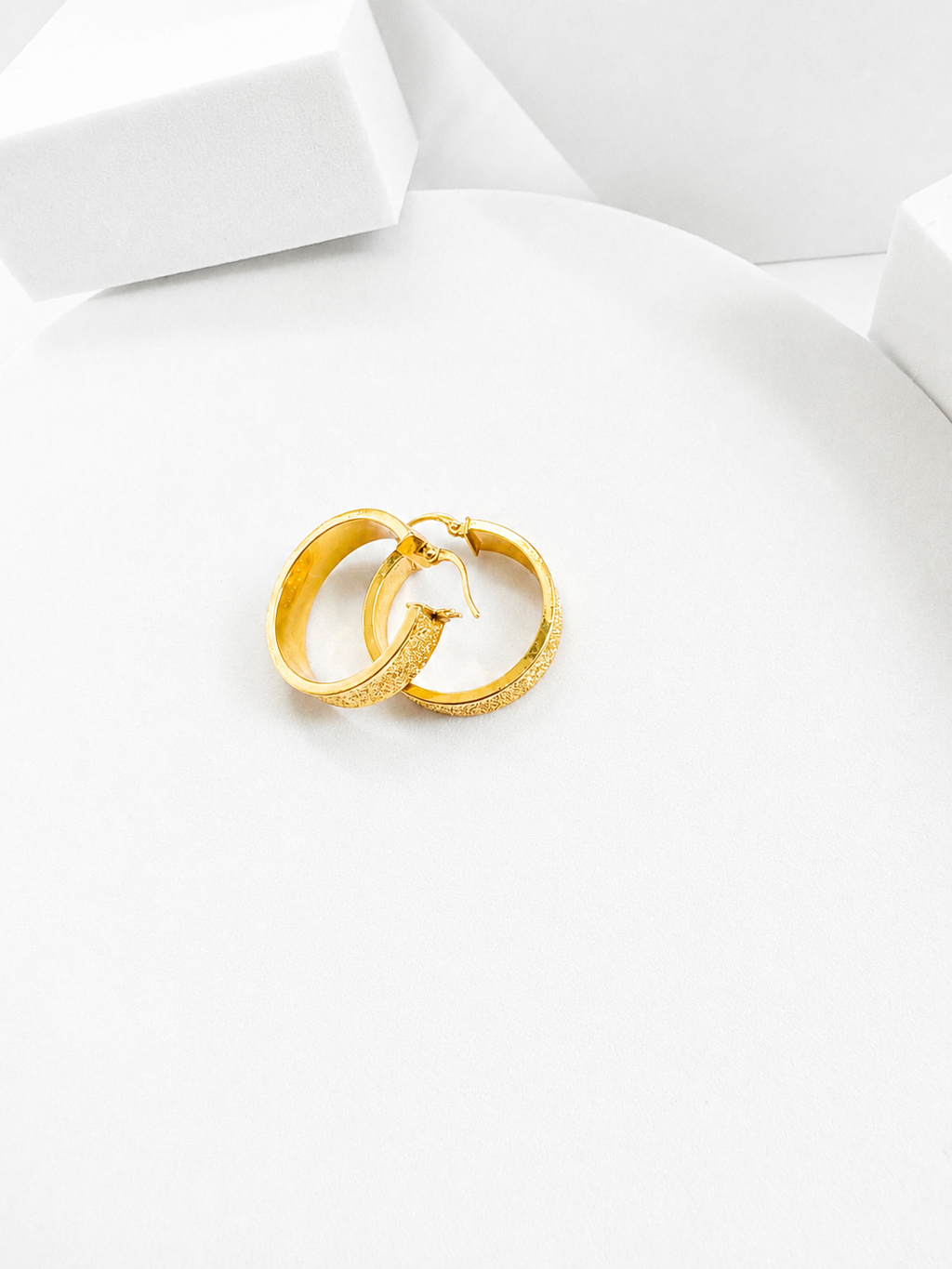 18K Solid Gold small hoop earrings