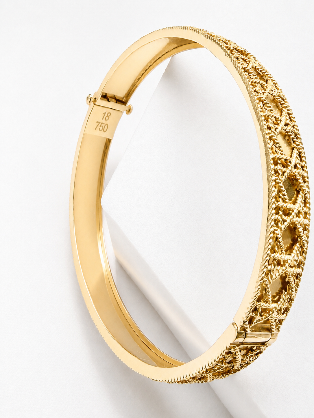 18K Solid Gold Filigree Bangle