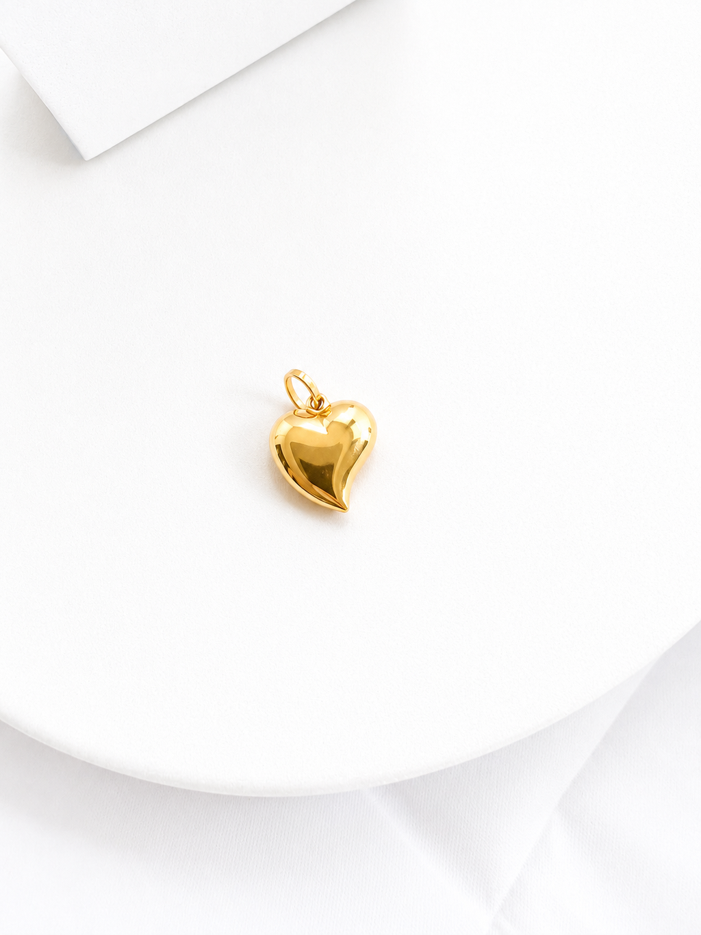 18K Solid Gold heart pendant