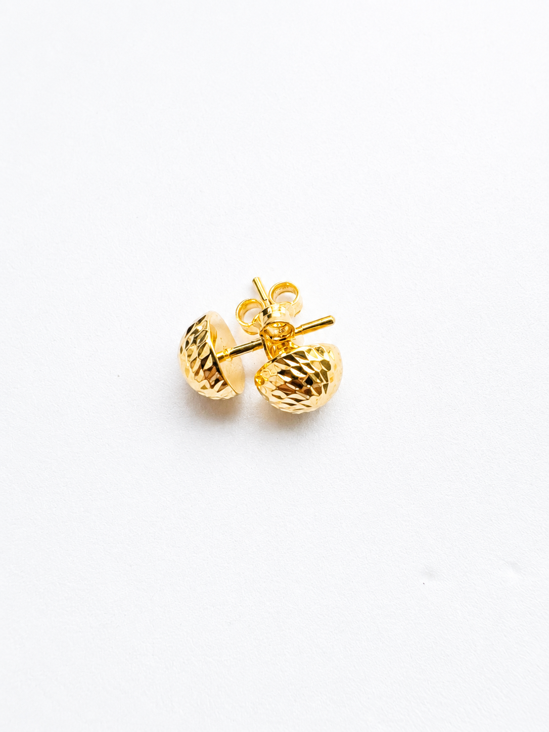 18K solid gold diamond-cut dome stud earrings