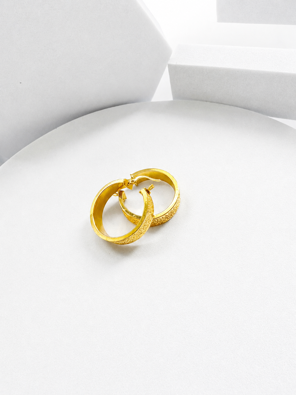 18K Solid Gold small hoop earrings