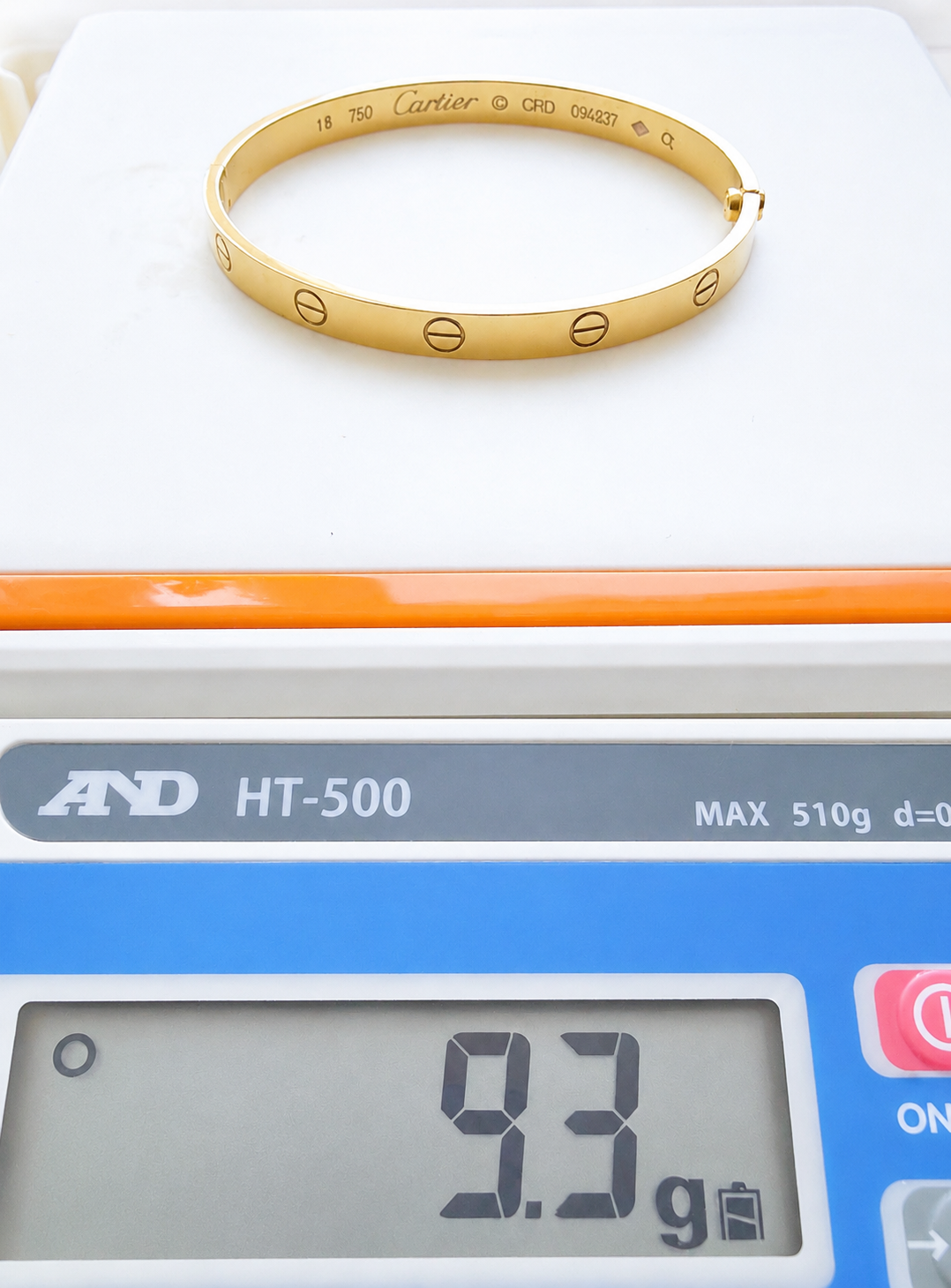 18K Solid Gold Bangle