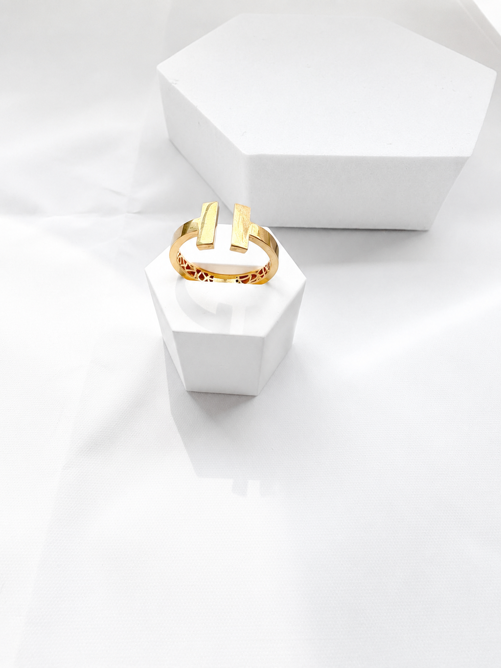 18K Solid Gold Open Bar Ring