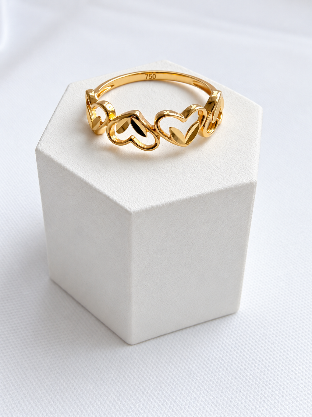 18K Solid Gold Heart Link Ring