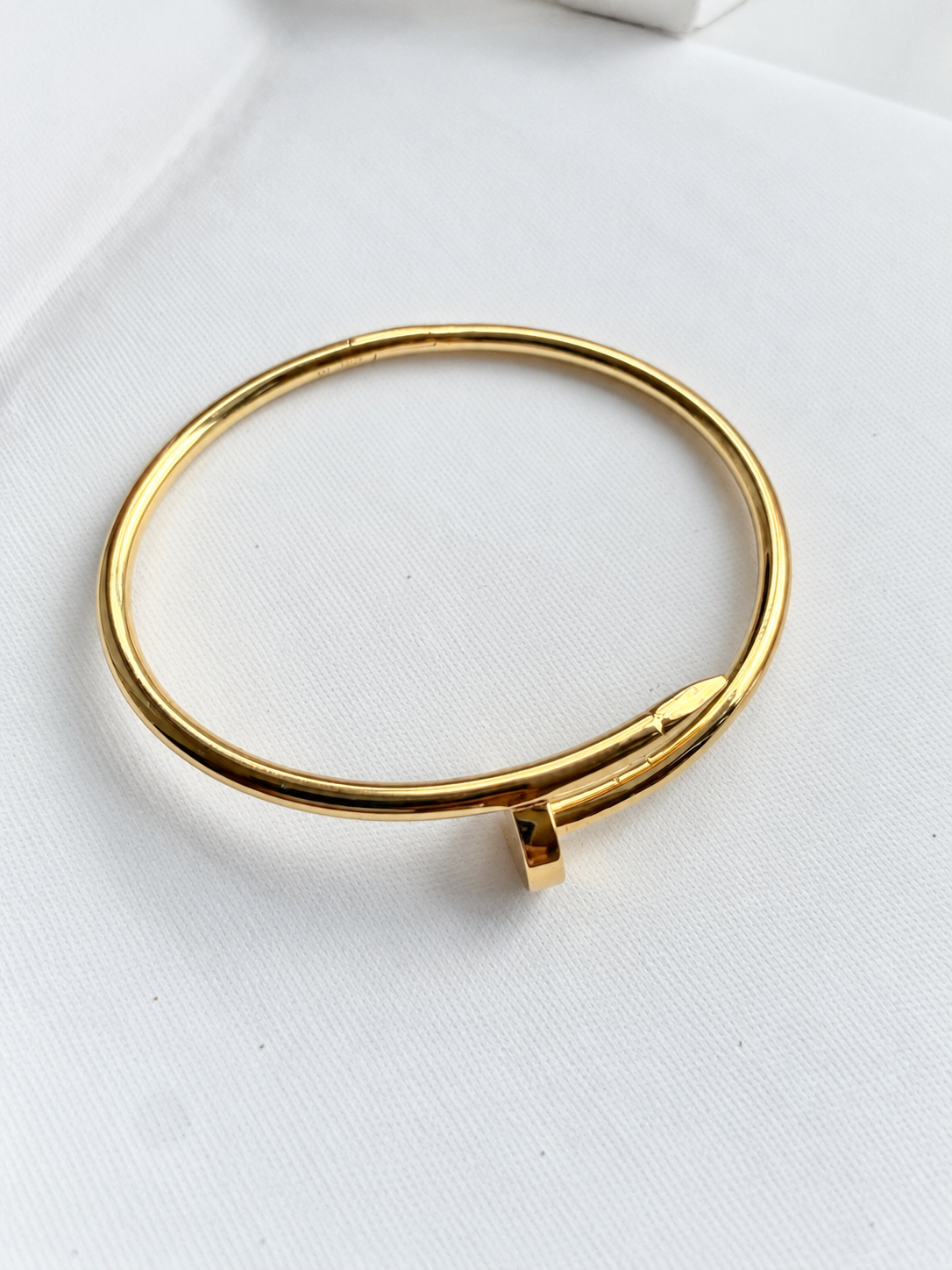 18K Solid Gold Nail Bangle Bracelet
