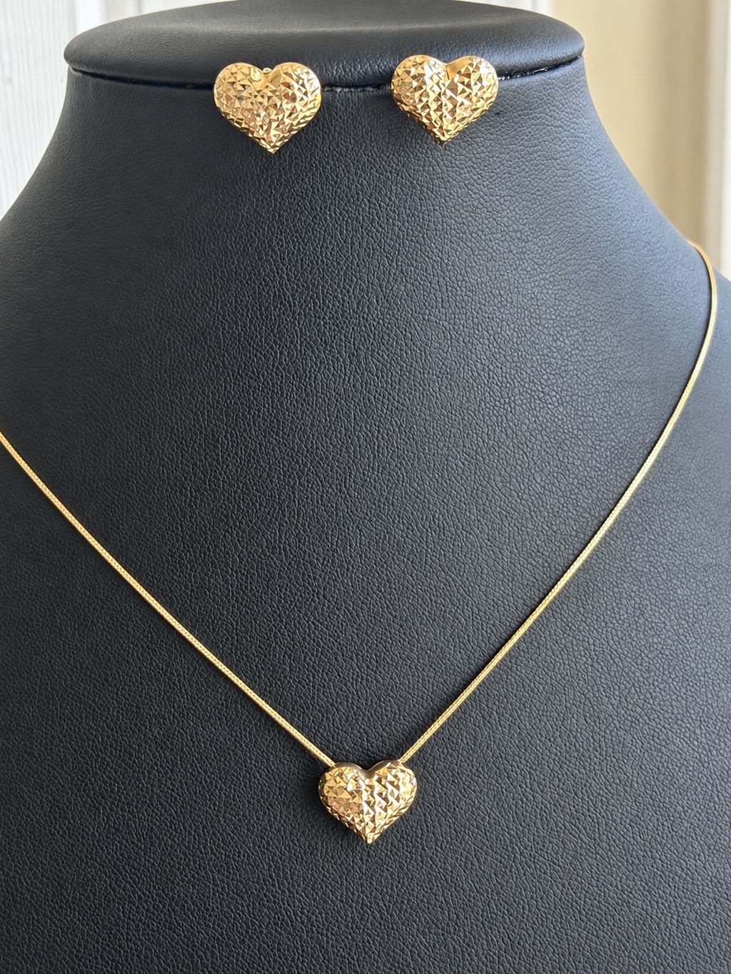 18K Solid Gold Diamond-Cut Heart Jewelry Set