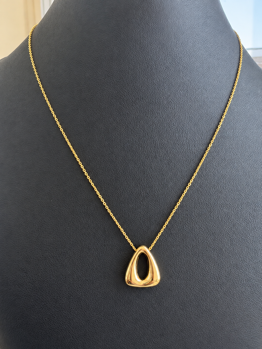 18K Soild Gold Open Teardrop Pendant Necklace