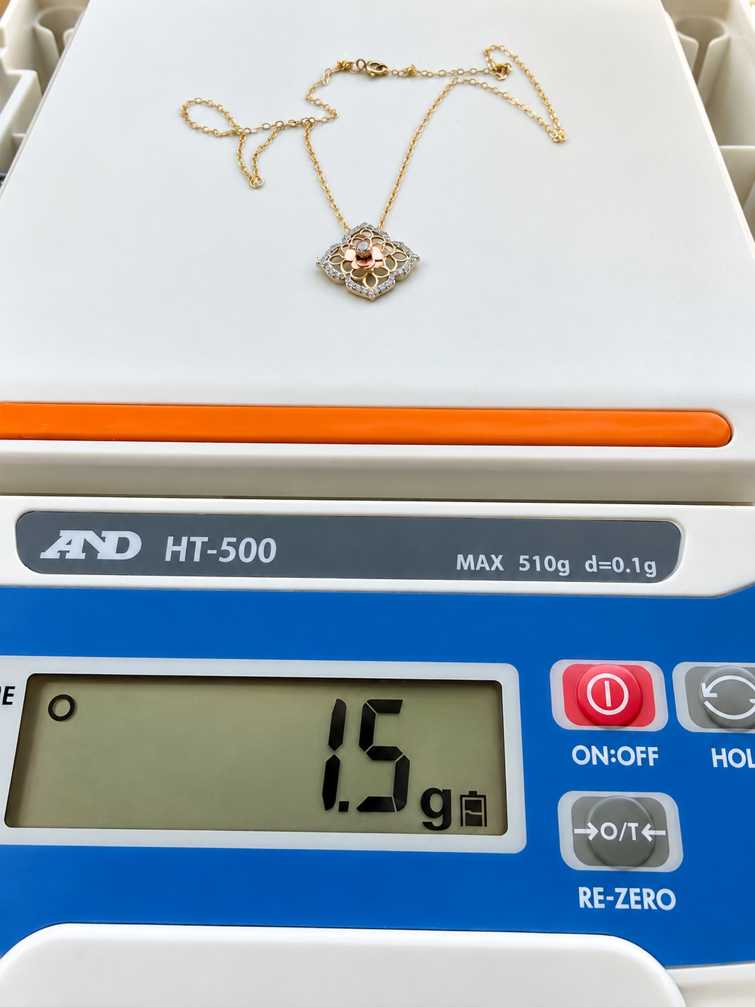 18K Solid Gold Dainty Floral Filigree Pendant Necklace