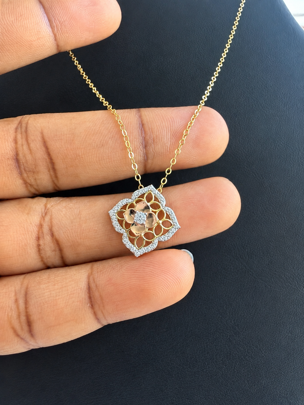18K Solid Gold Dainty Floral Filigree Pendant Necklace