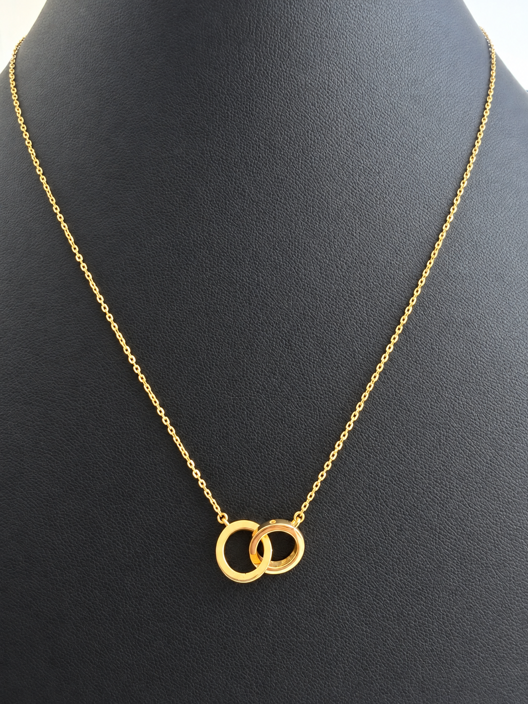 18K Solid Gold Interlocking Double Circle Necklace