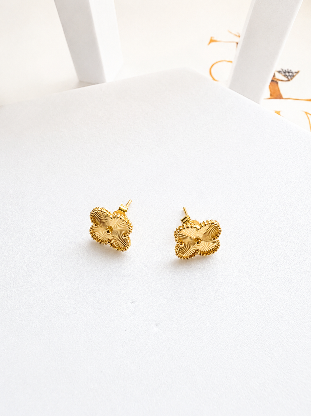 18K solid gold clover stud earrings