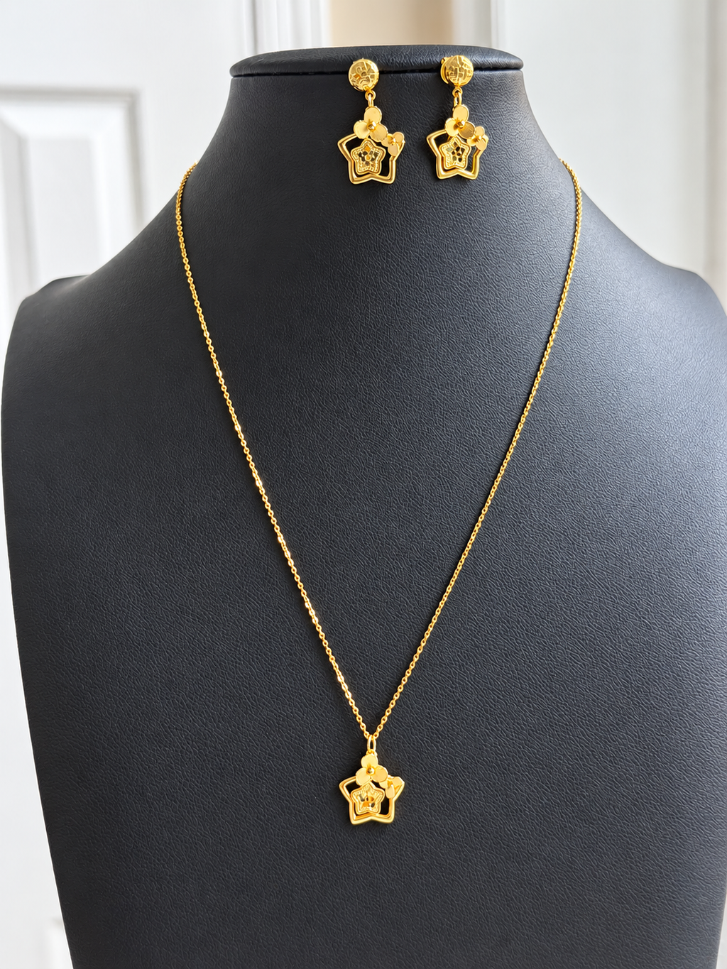 21K Solid Gold Star & Floral Jewelry Set