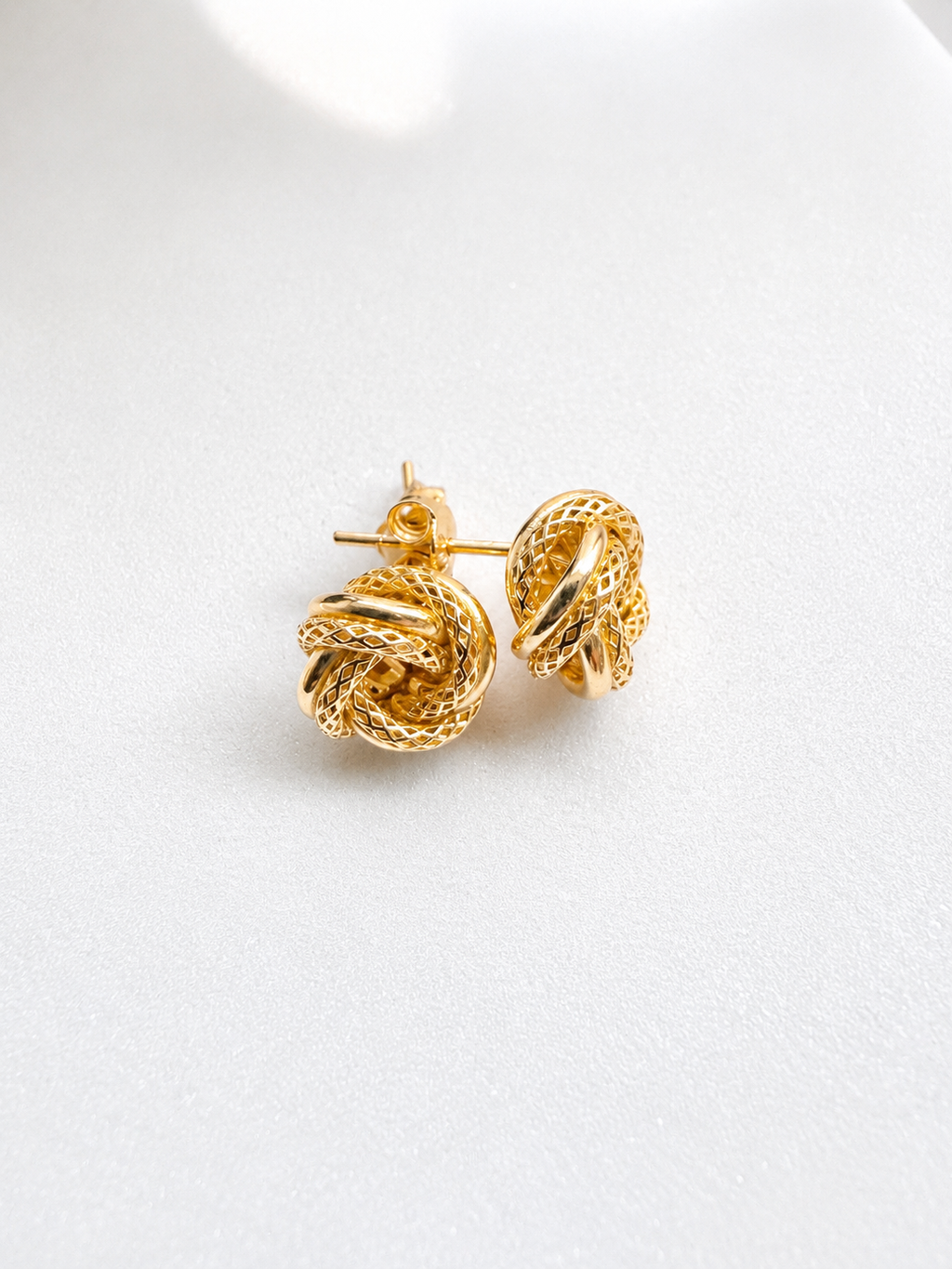 18K Solid Gold Knot Stud Earrings