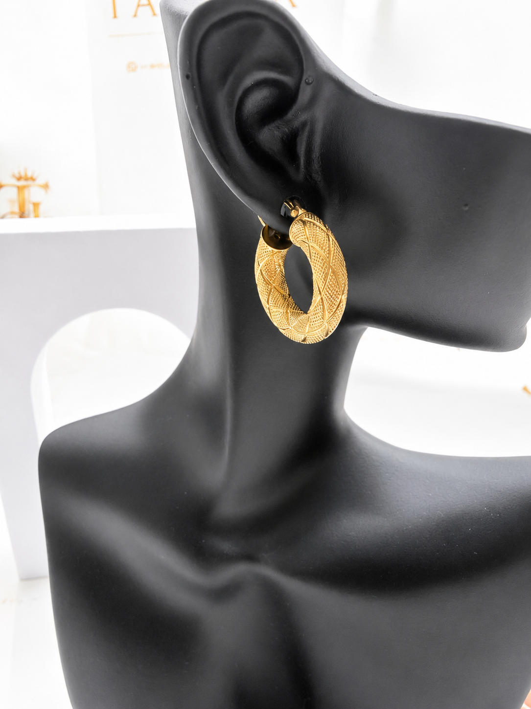 18K solid gold textured hoop earrings