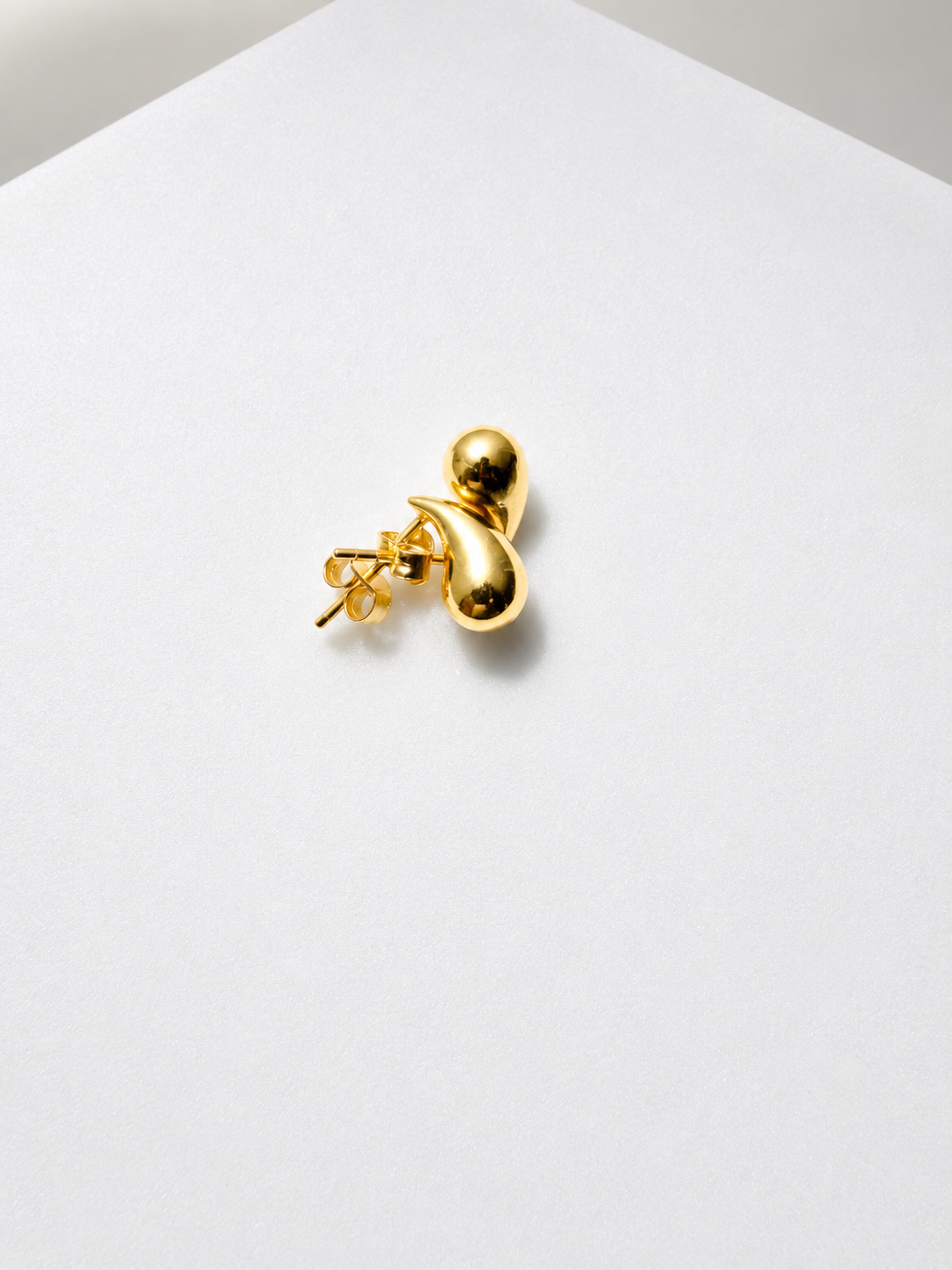 18K Solid Gold Teardrop Stud Earrings