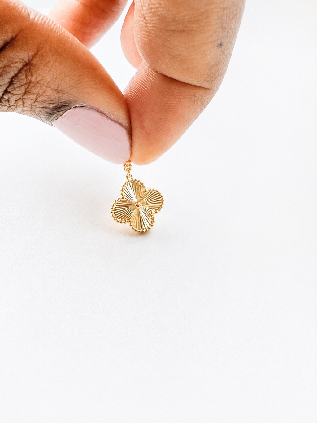 18K Solid Gold Clover Pendant