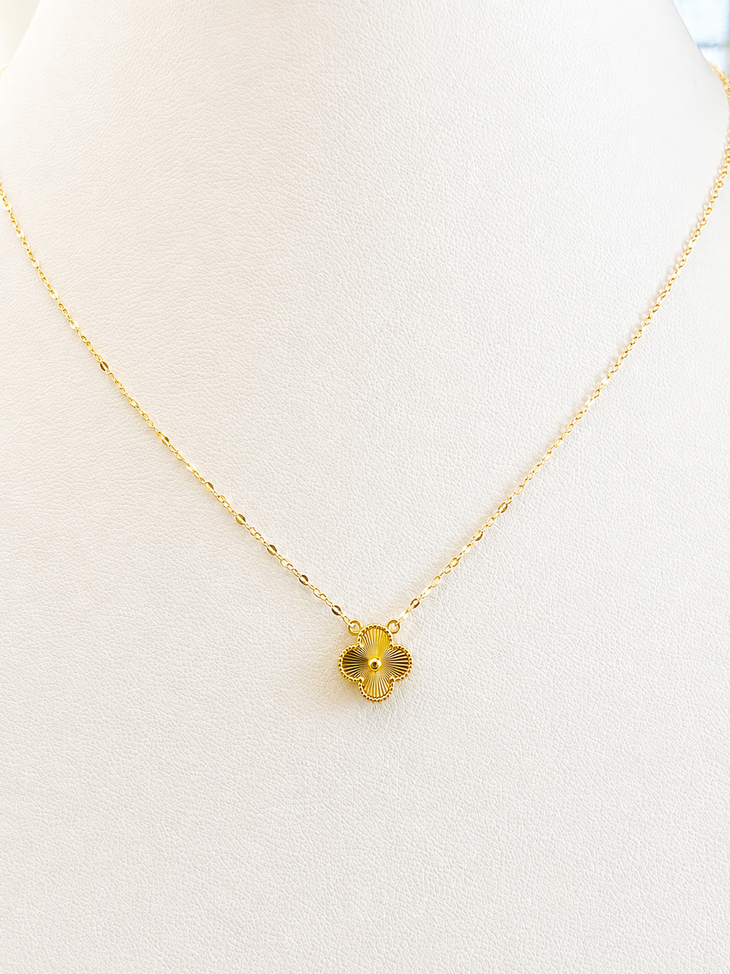 18K Solid Gold Mini Clover Necklace