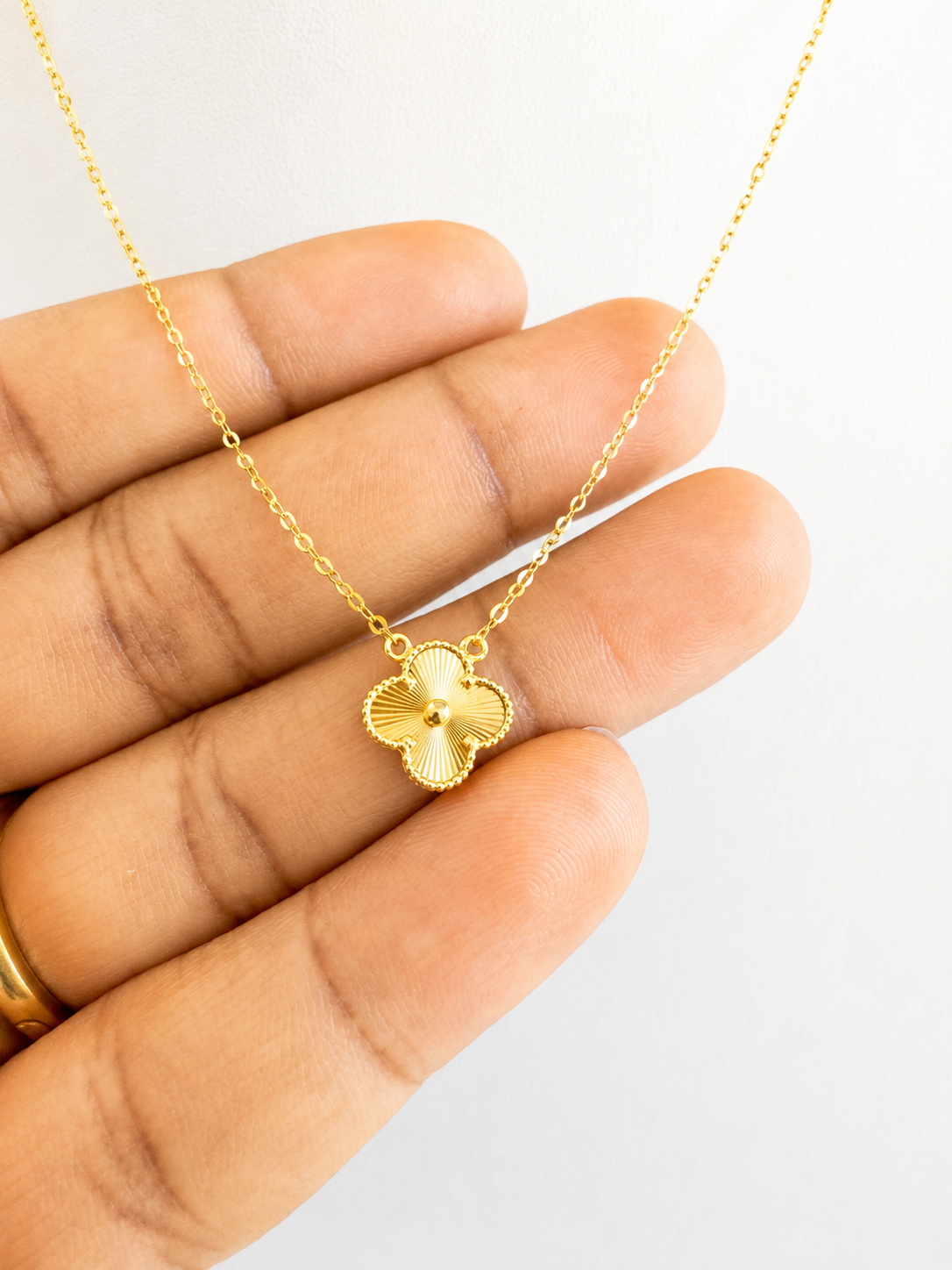 18K Solid Gold Mini Clover Necklace
