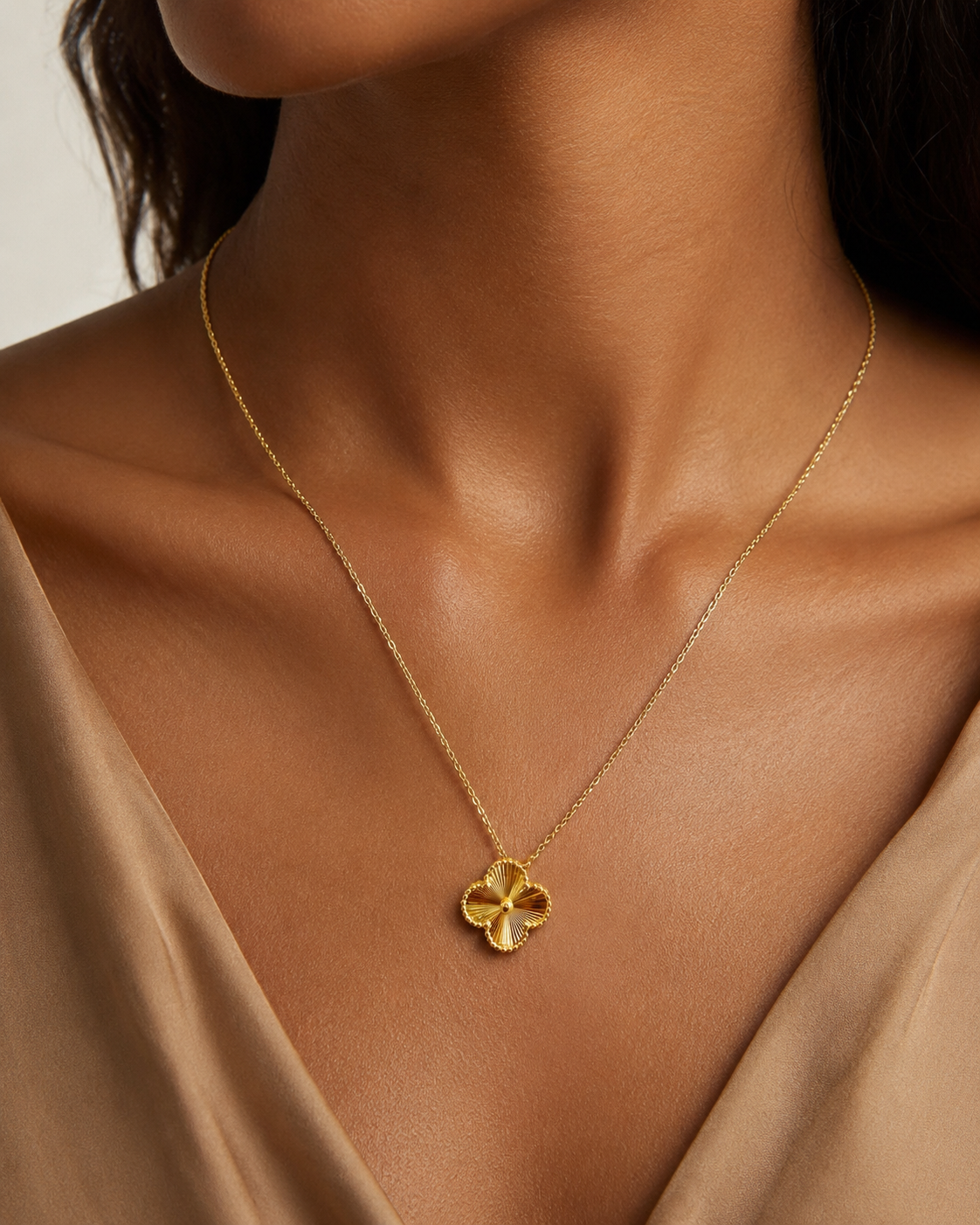 18K Solid Gold Clover Necklace