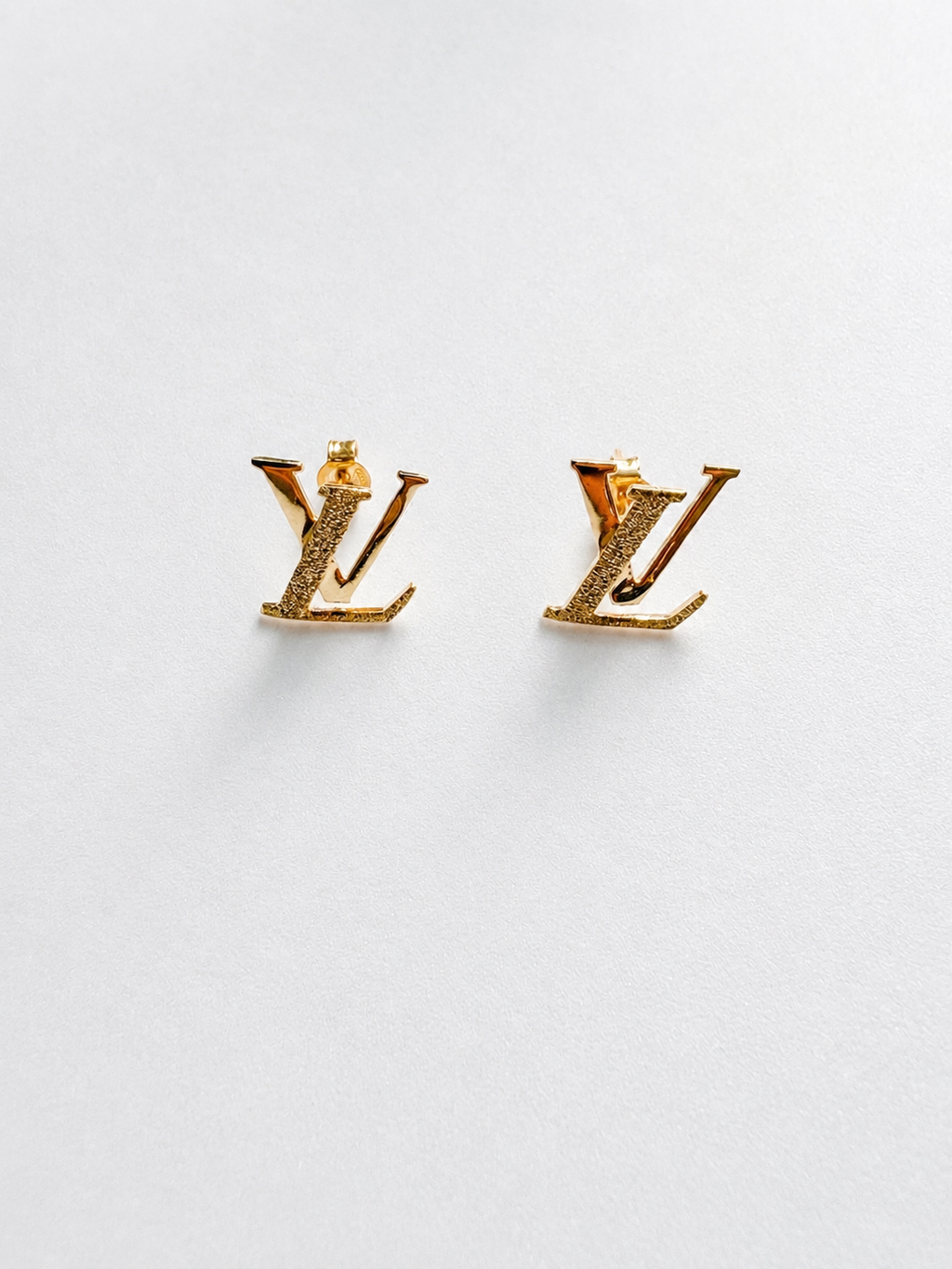 18K Solid Gold LV-Inspired Stud Earrings