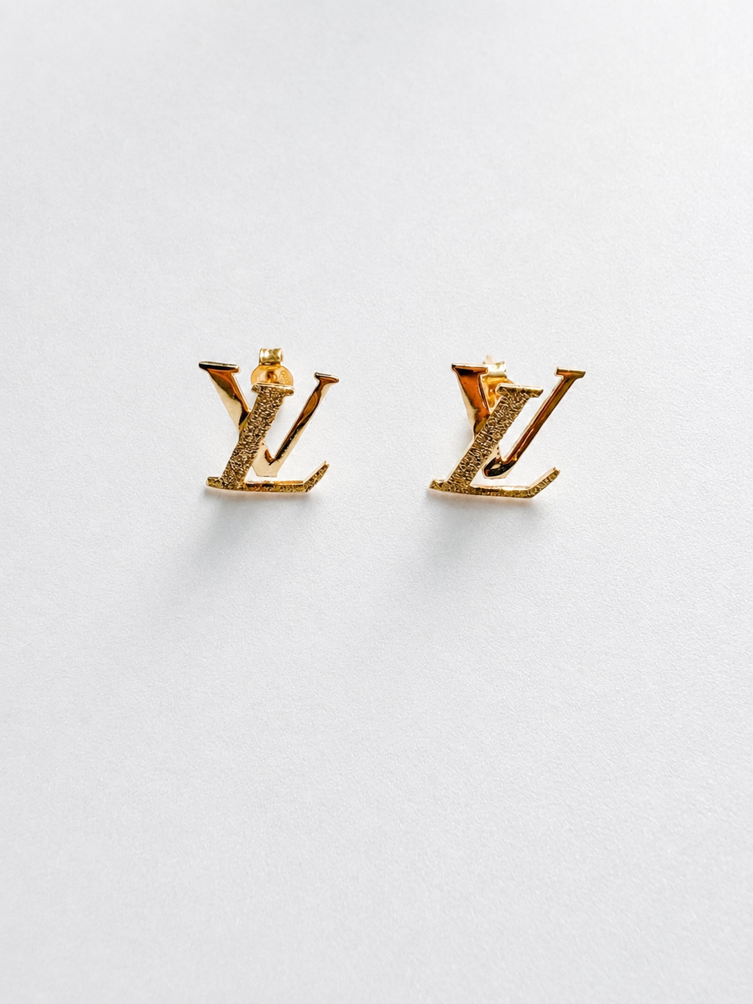18K Solid Gold LV-Inspired Stud Earrings