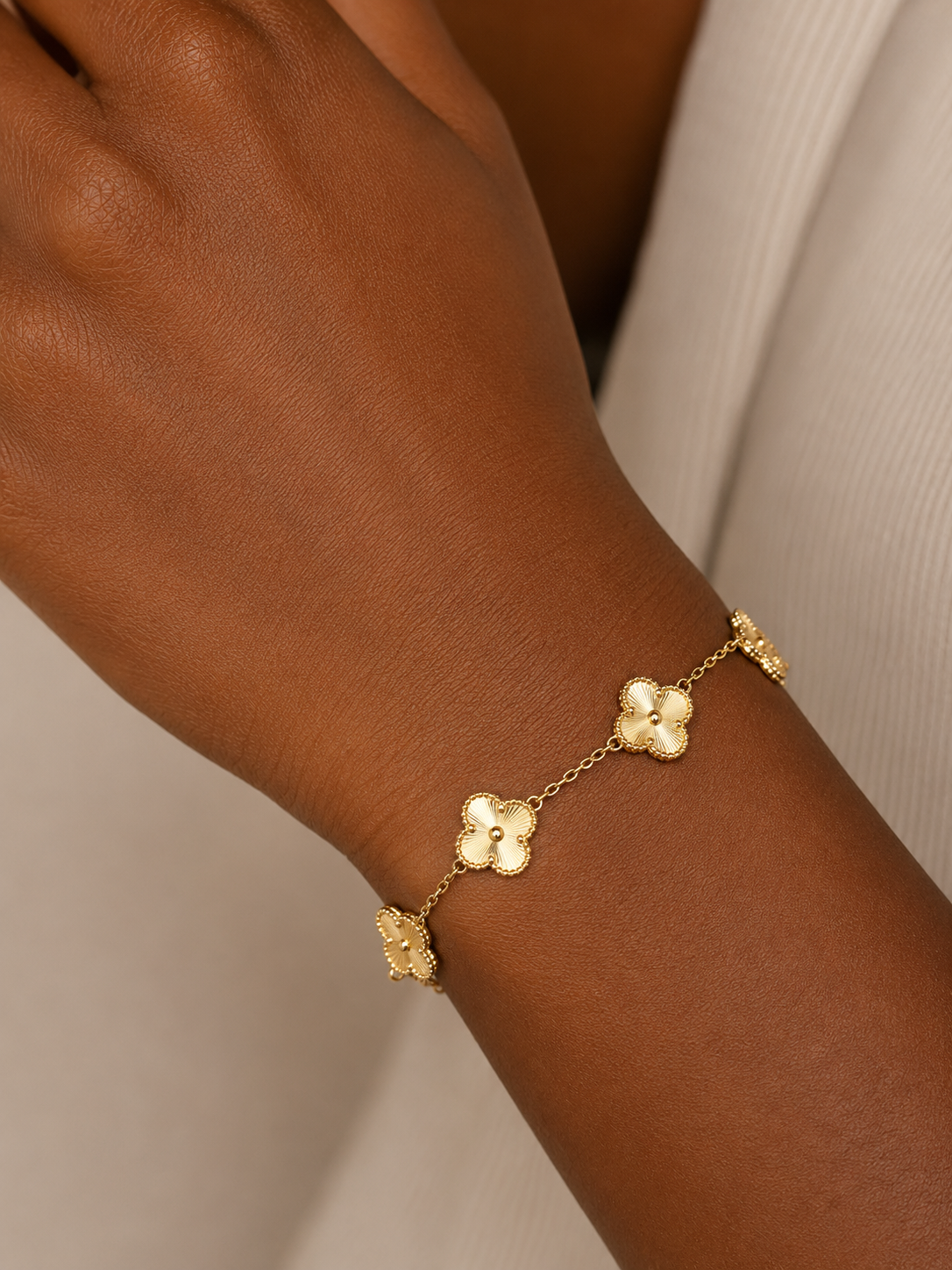 18K Gold Five-Motif Clover Bracelet