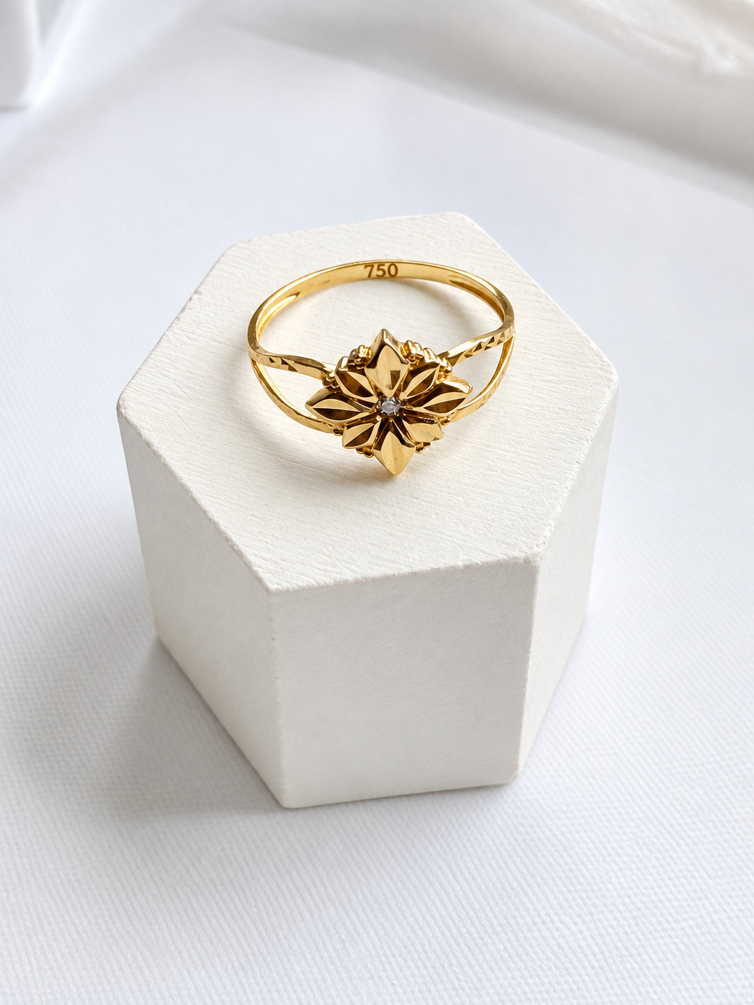 18K Solid Gold Floral Ring