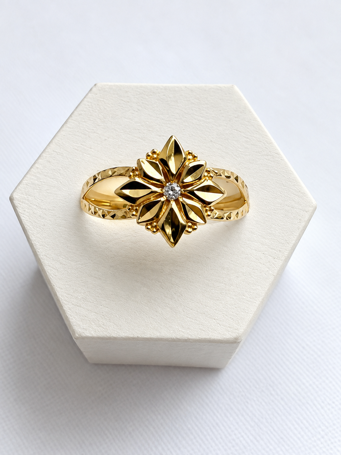18K Solid Gold Floral Ring