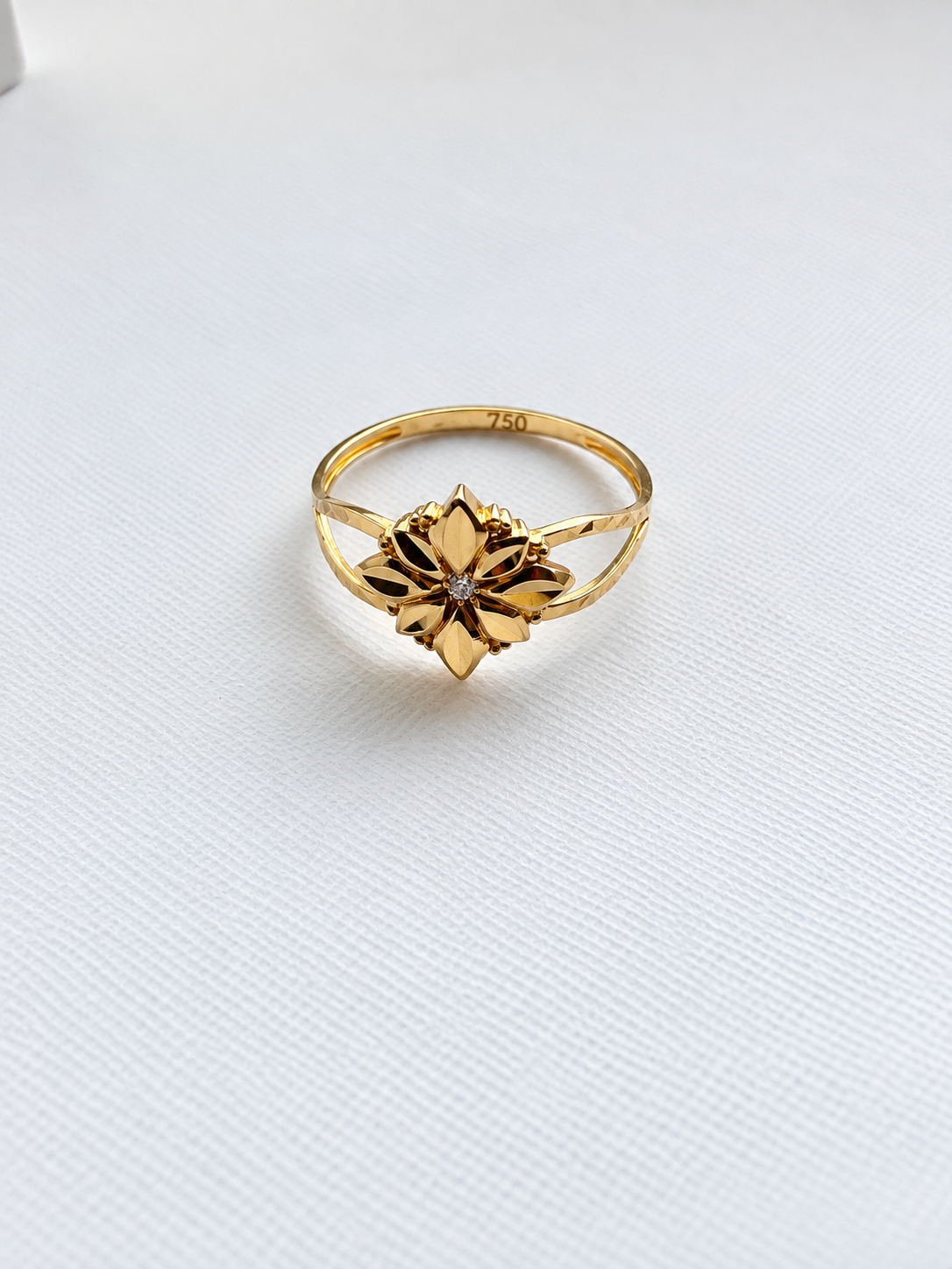 18K Solid Gold Floral Ring