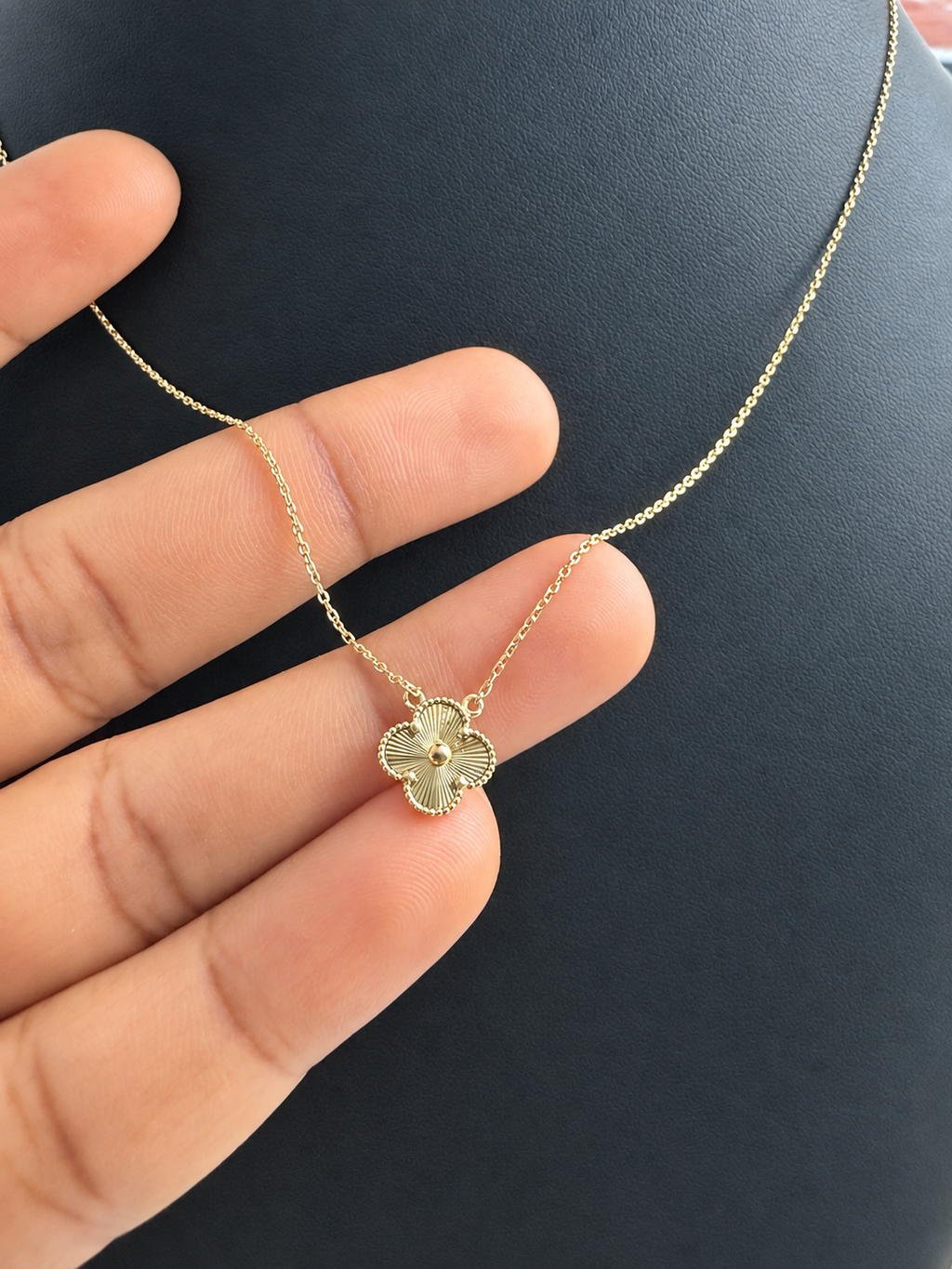 18K Solid Gold Mini Clover Necklace