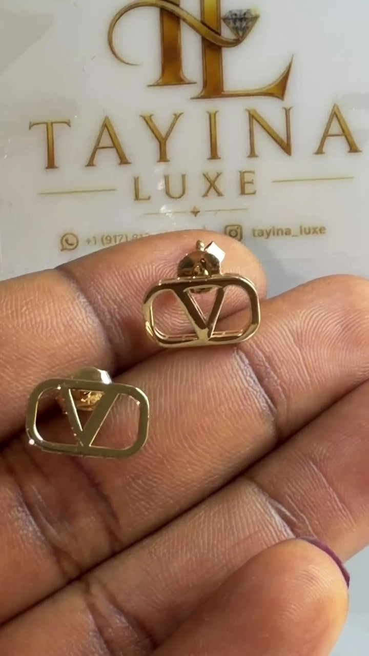 18K Solid Gold V Stud Earrings